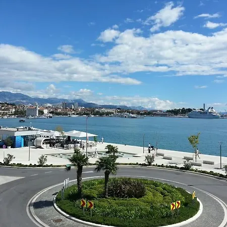 Apartment Lala Amazing Sea View Split